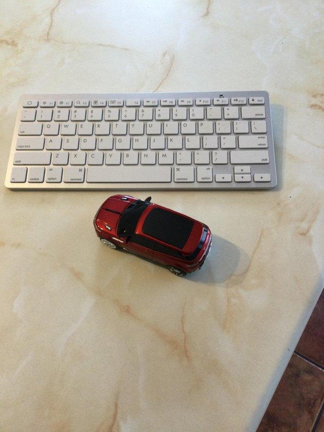 Preview of the first image of Mini Bluetooth Wireless Keyboard with Novelty wireless Mouse.