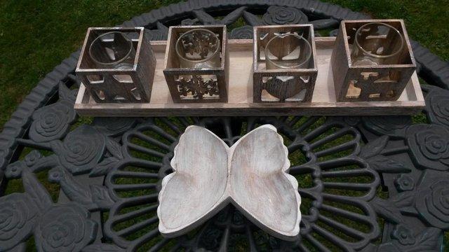 Image 2 of Tealight tray and butterfly tray ( NEW ) includes tealights
