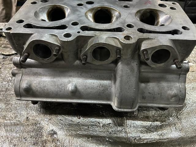 Preview of the first image of Cylinder head for Citroen SM 2.7.