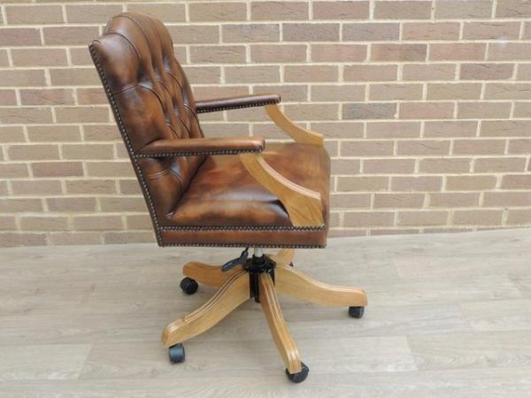 Image 4 of Compact Gainsborough Chair with an Oak Frame (UK Delivery)