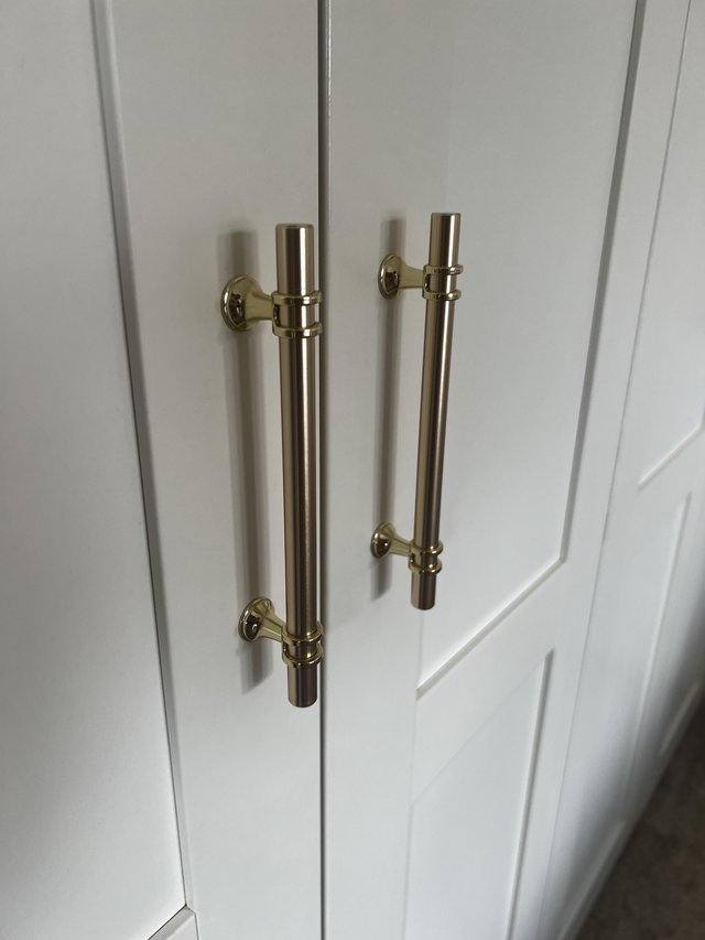 Preview of the first image of 4x Gold kitchen / wardrobe handles.