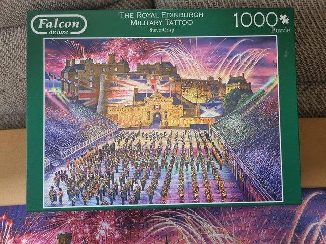 Preview of the first image of 1000 piece jigsaw called THE ROYAL EDINBURGH MILITARY TATOO.