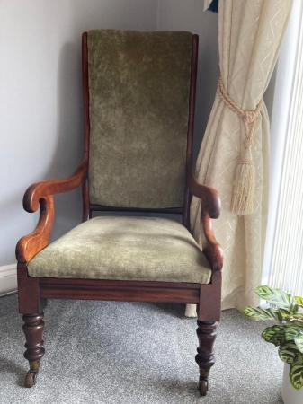 Image 2 of Vintage green velvet chair