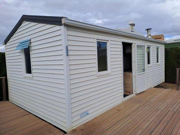 Image 5 of BARGAIN! RS 1739 Trigano mobile home with decking
