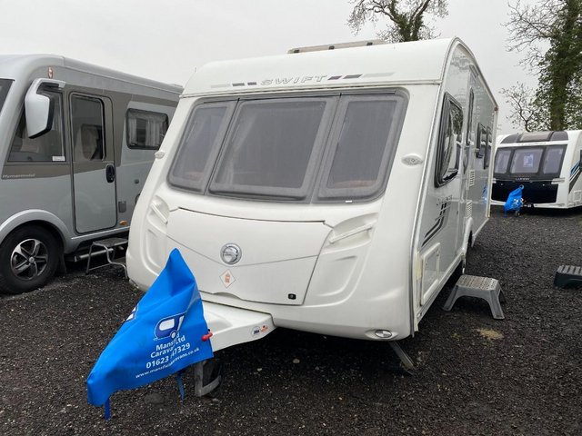Preview of the first image of Swift Challenger 580, 2009 4 berth caravan *Island bed*.