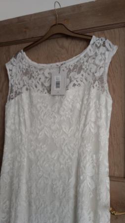 Image 2 of Ivory Lace Wedding Dress, Size 14-16