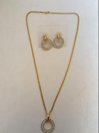 Image 4 of Necklace and earring set with diamonté