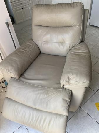 Image 1 of Leather, electric recliner chair, in good workin.