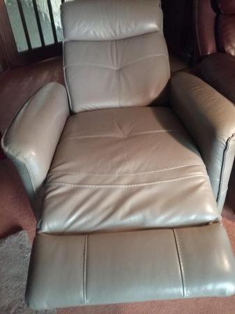 Image 4 of Electric reclining chair in grey leather