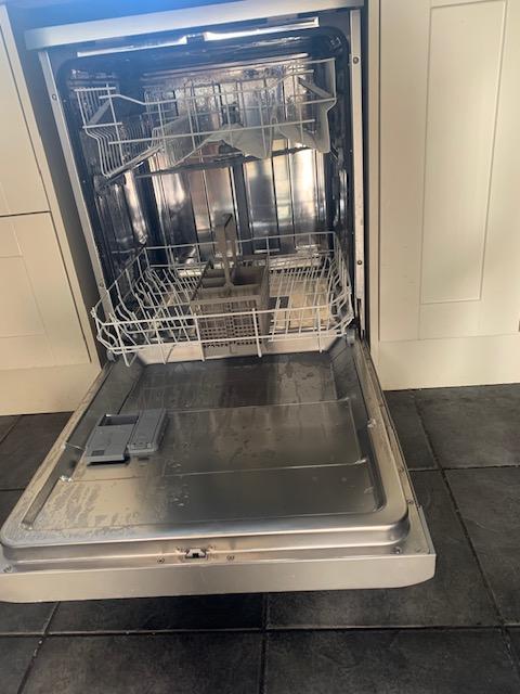 Preview of the first image of Electra Free Standing Dishwasher.
