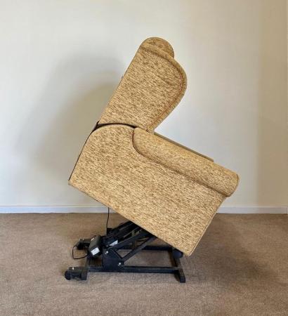 Image 13 of PETITE ELECTRIC RISER RECLINER GOLD CHAIR ~ CAN DELIVER