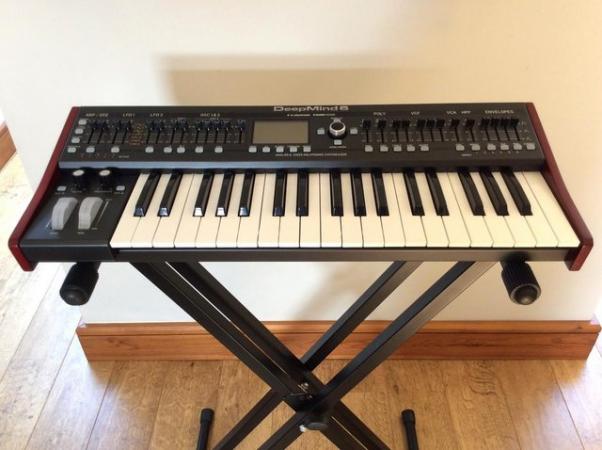 Image 3 of Behringer DeepMind 6 polyphonic analogue synthesiser