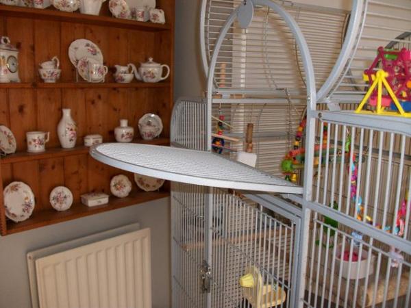 Image 4 of Large Bird Cage in very good condition