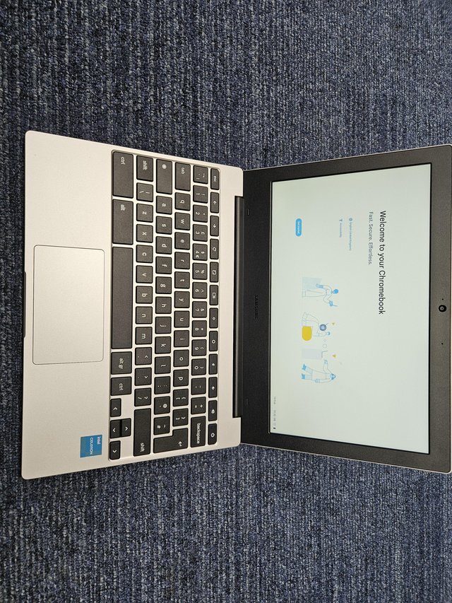 Preview of the first image of Samsung Chromebook Go BRAND NEW.