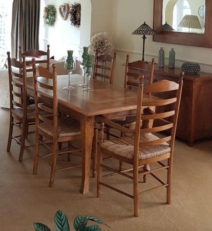 Image 3 of Barker and Stonehouse Dining Table and 6 Chairs