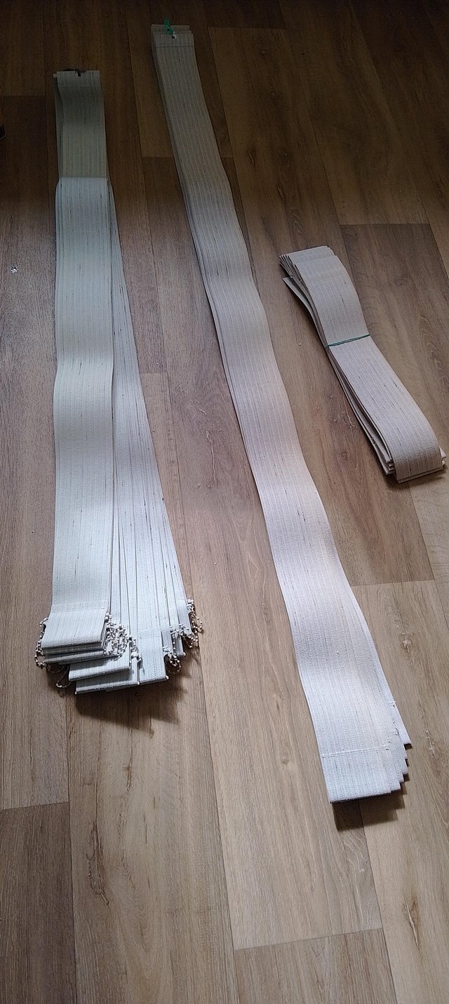 Preview of the first image of Various fabric vertical blind slats..