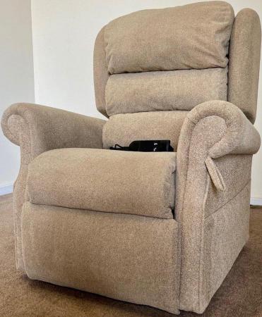 Image 1 of NOPAC LUXURY ELECTRIC RISER RECLINER BEIGE CHAIR CAN DELIVER