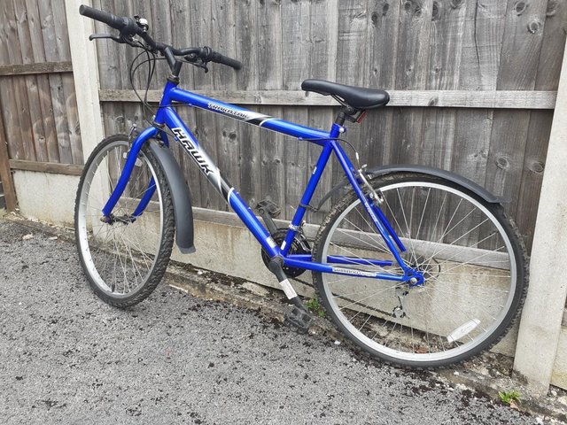 Preview of the first image of Cycle * HAWK TRAKATAK Blue very little use 19 inch frame.
