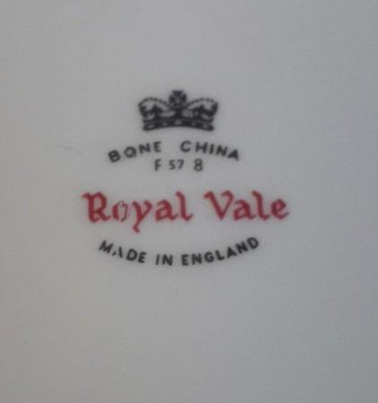 Image 2 of Royal Vale fine bone china plate