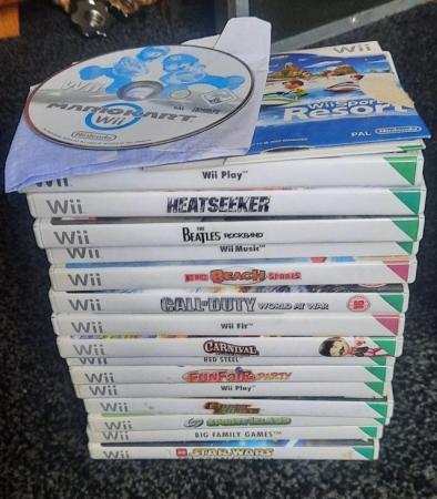 Image 2 of Wii Console, Balance Board, Controllers and Games Bundle