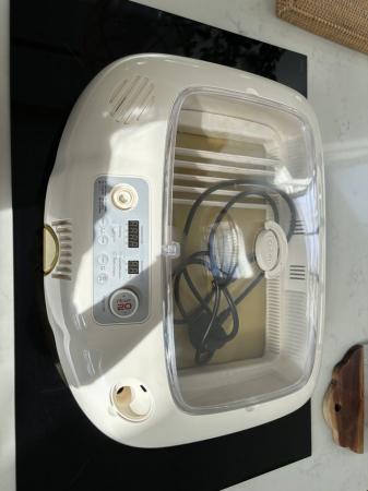 Image 1 of Rcom 20 incubator automatic