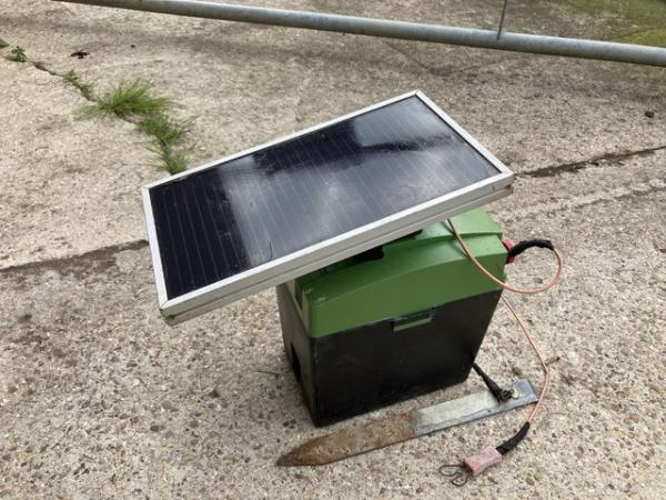 Image 1 of 9v dry battery electric fence energiser with solar panel.