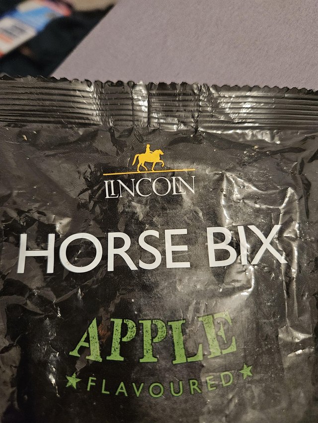 Preview of the first image of Lincoln Horse Bix Treats.