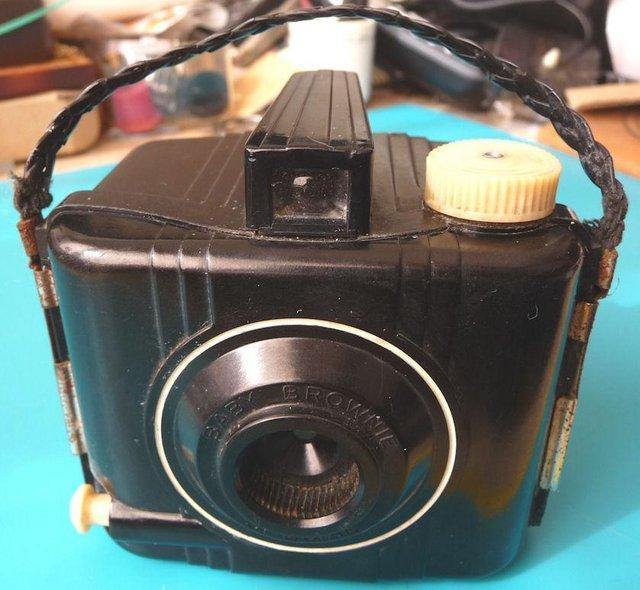 Preview of the first image of VINTAGE KODAK BABY BROWNIE BAKELITE CAMERA WITH CASE.