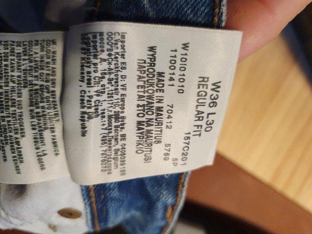 Preview of the first image of Wrangler Jeans, worn, designer look, properly aged, 3 pairs.