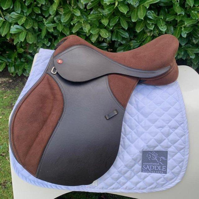 Preview of the first image of Thorowgood T4 16.5 inch long leg pony saddle.