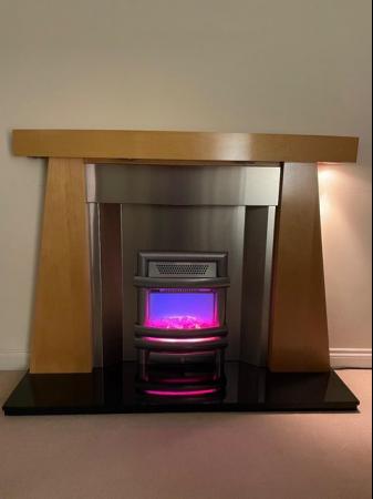 Image 2 of Stylish modern Electric fireplace- reduced price