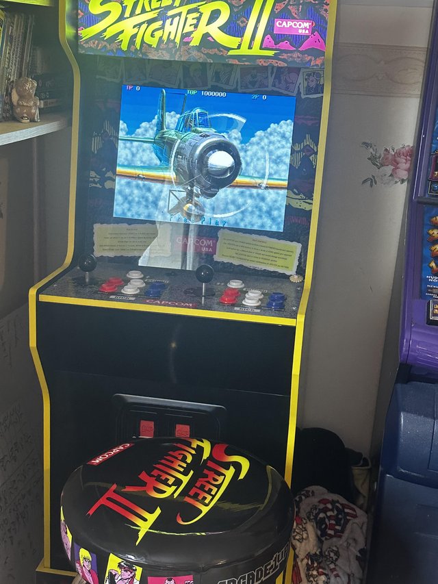 Preview of the first image of Retro 80s games machine looks great.
