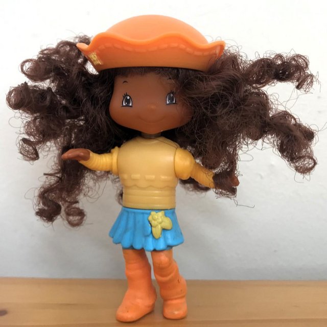 Preview of the first image of 2007 McDonald's Orange Blossom Happy Meal Toy. Can post..