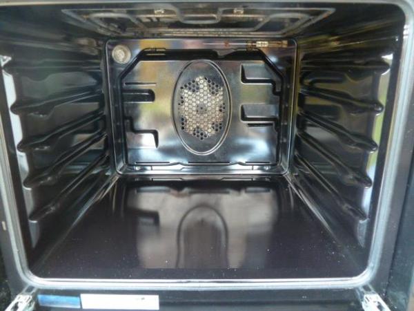 Image 3 of Beko Electric built-in oven & hob.
