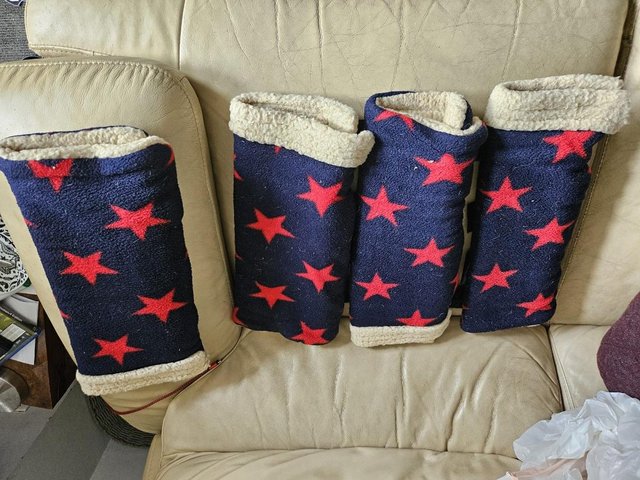 Preview of the first image of Starred fleece stable boots.