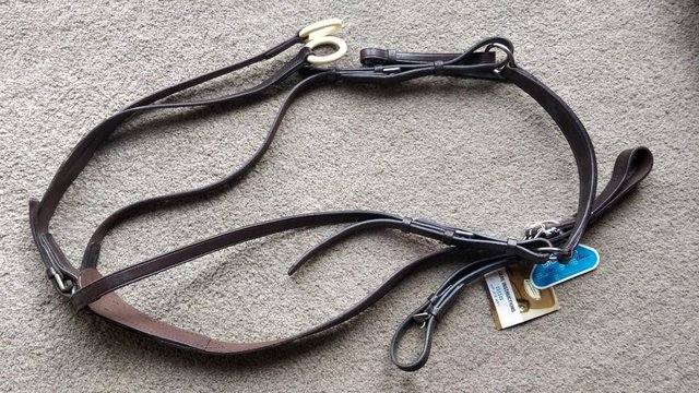Image 3 of BNWT FULL STUBBEN EBONY HUNTING BREASTPLATE WITH MARTINGALE