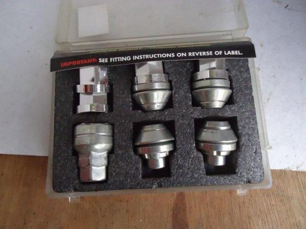 Image 3 of Grayston Wheel lock nuts for older Ford