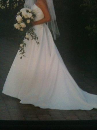 Image 2 of Jenny Packham size 8/10 Ivory wedding gown