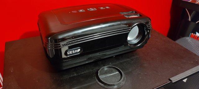 Image 1 of LESHP Home Theater LED Projector 2xHDMI (Long Throw)