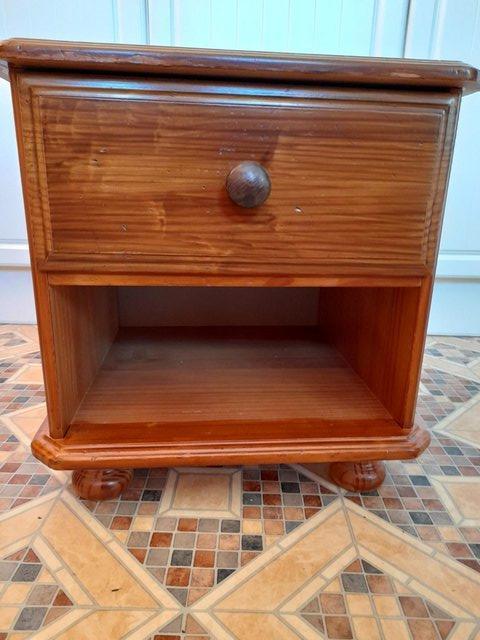 Preview of the first image of Bedside Cabinet in Pine Wood. Good Condition.