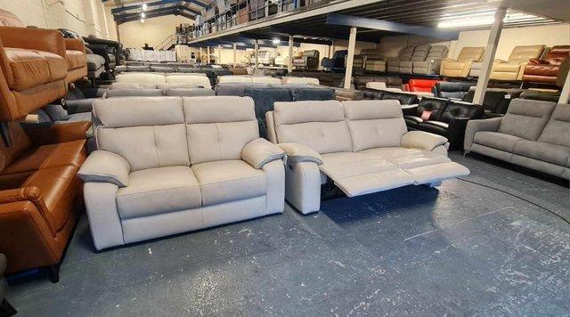 Image 13 of Italian Lugano cream leather 3+2 seater sofas