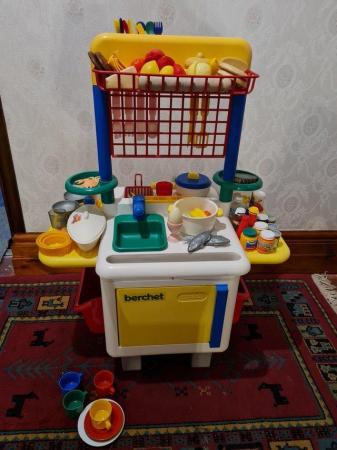 Image 3 of Berchet child's play cooker with additional play food