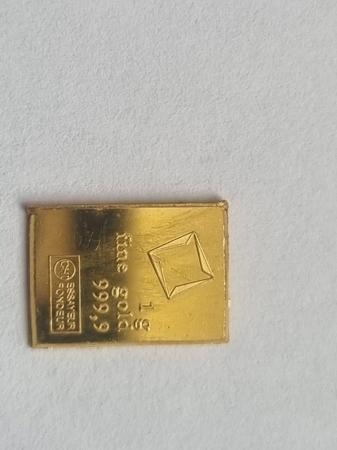 Image 1 of 1 gram bar plus 1x1 goldback and 1x5 goldback