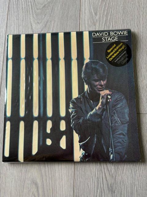 Preview of the first image of David Bowie - Stage Limited Edition Double Album.