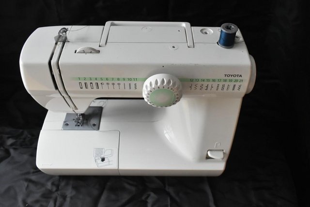 Preview of the first image of Toyota Sewing Machine Model CU17 - RS2000 Series.