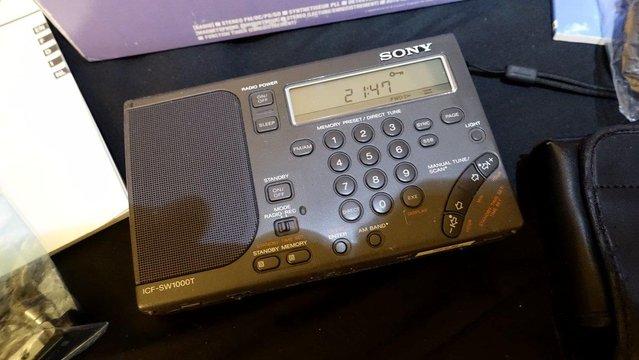 Image 12 of Sony ICF-SW1000T Radio/Cassette
