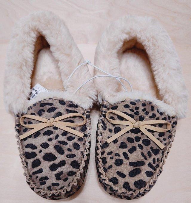 Preview of the first image of New NEXT Women's Leather Leopard Print Slippers UK 5 Collect.