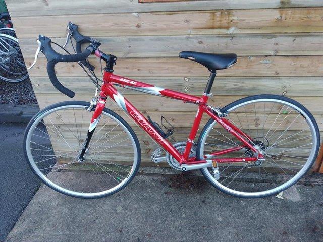 Giant OCR Road Bike - as new condition - £300