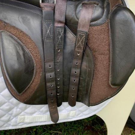 Image 11 of Kent & Masters 17.5 inch  S-Series Compact saddle