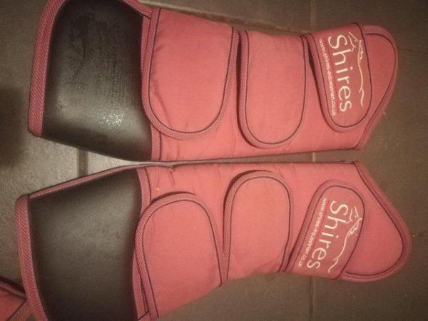 Image 1 of Shires cob size travel boots in pink